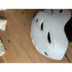 Ski / snowboard helmd