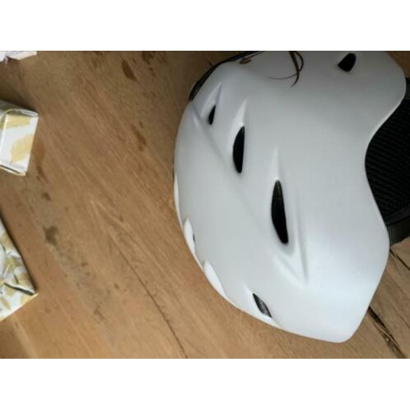 Ski / snowboard helmd