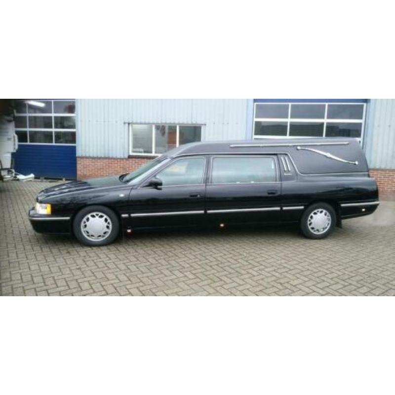 Cadillac De Ville Rouwauto Lijkwagen Overbrengauto Uitvaart