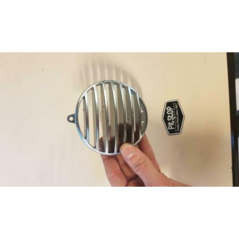 Voorkap gril Vespa ET2 en ET4 (front grill chroom) NIEUW