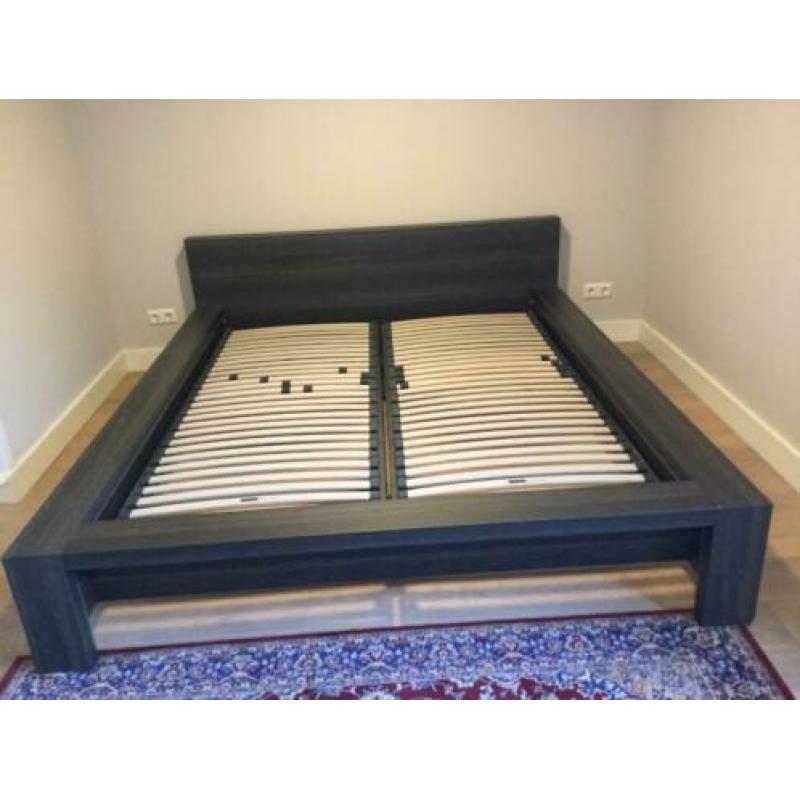 Bed ombouw 160x200 donkergrijs houtnerf
