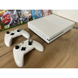 Xbox One S met 5 spellen