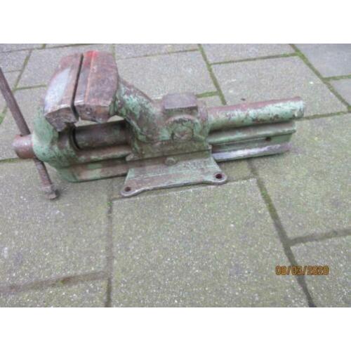 zware grote bankschroef Heuer Front