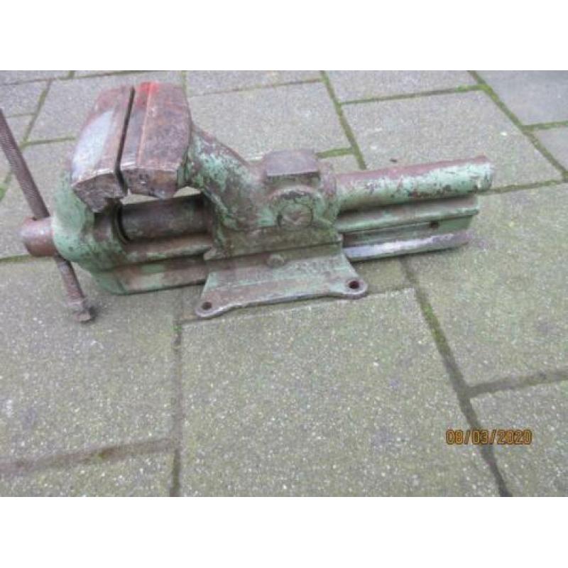 zware grote bankschroef Heuer Front