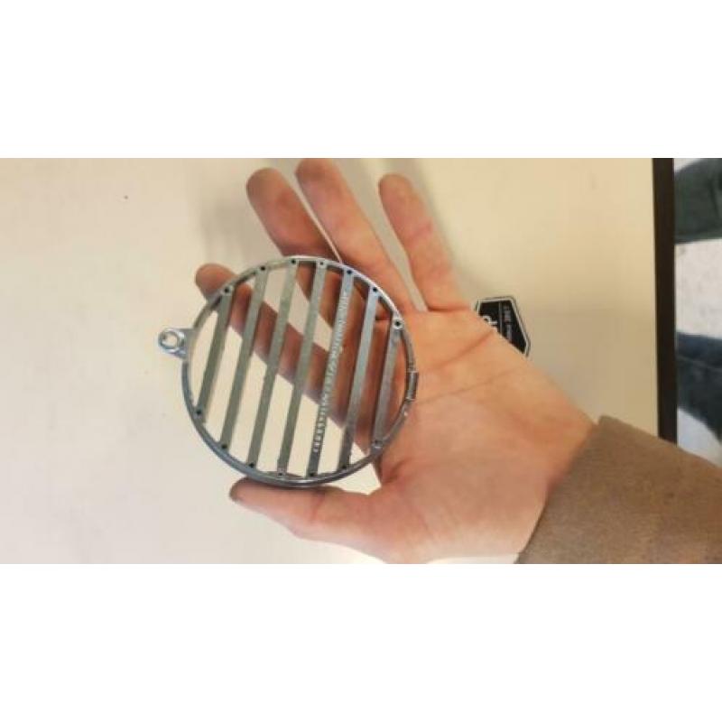 Voorkap gril Vespa ET2 en ET4 (front grill chroom) NIEUW