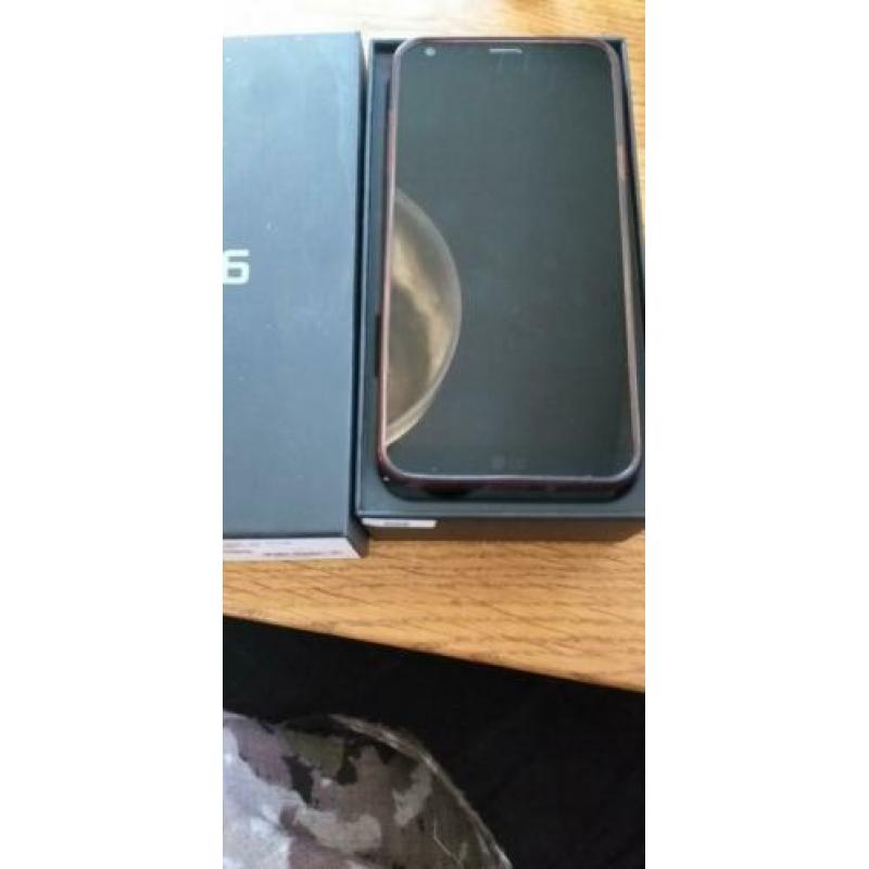 lg Q6 telefoon met dual sim