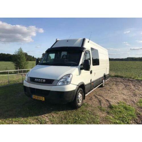 Iveco 35 s 14 buscamper ook geschikt voor de motorsport