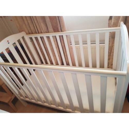 Mothercare ledikant 120x60 met matras
