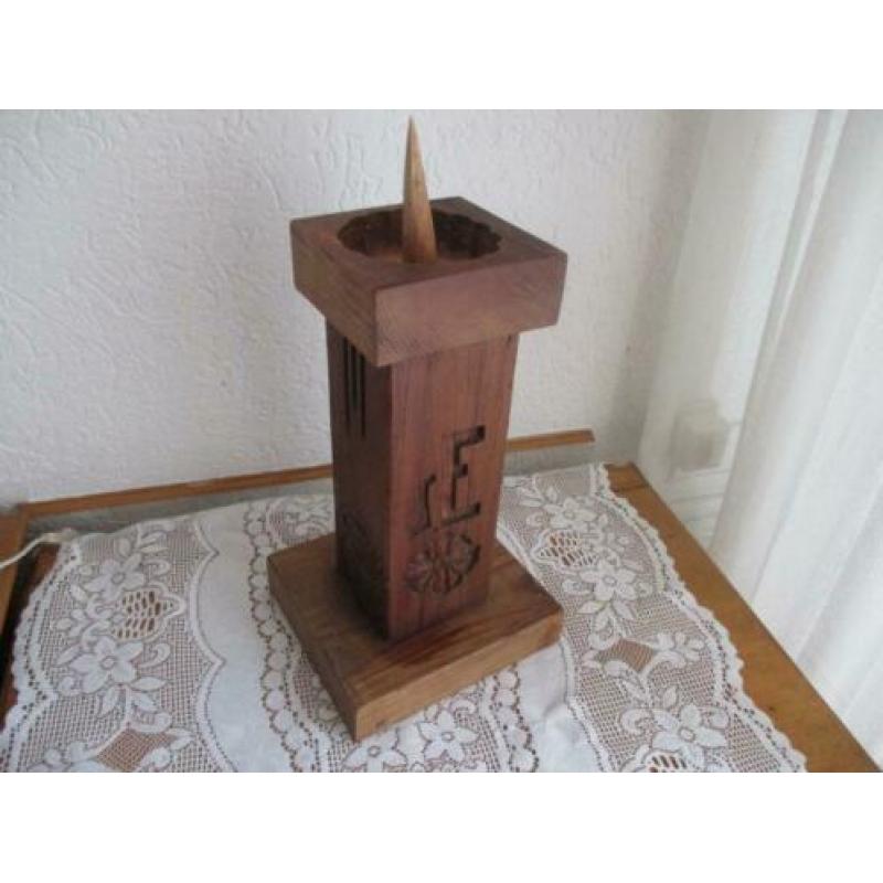 kandelaar hout 35 cm voor 15 euro