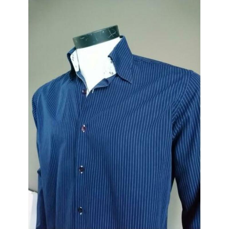 R.B. Boston overhemd. Donker Blauw gestreept. Maat S.