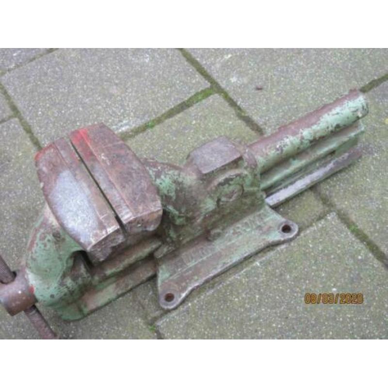zware grote bankschroef Heuer Front