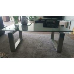Zwarte glazen salon tafel