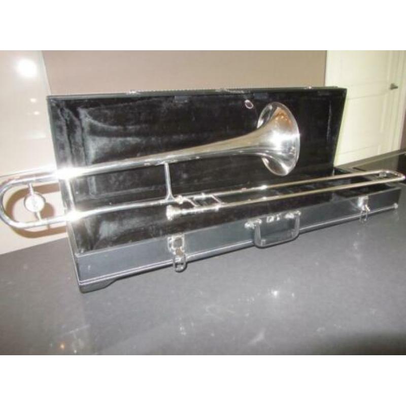 116. Trombone Yamaha YSL-352 S Zilver