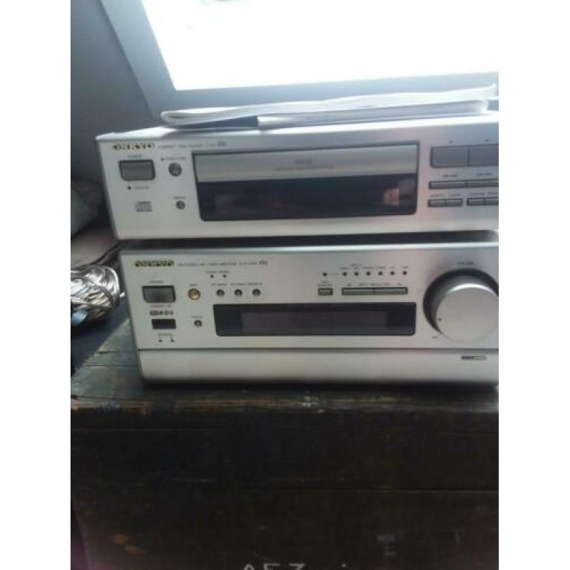 Onkyo R -811RDS