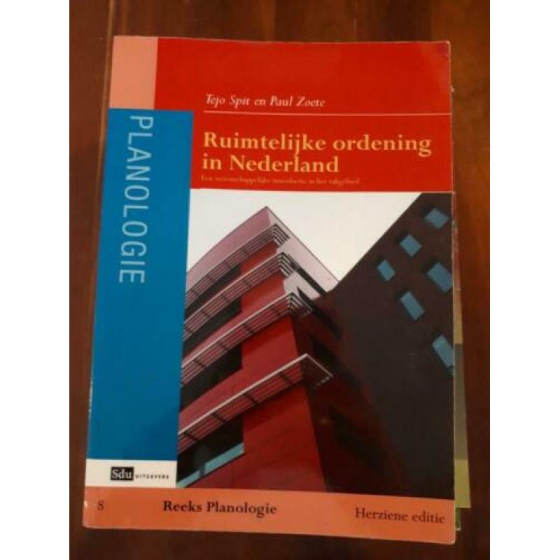 6 Boeken - Studie Sociale Geografie