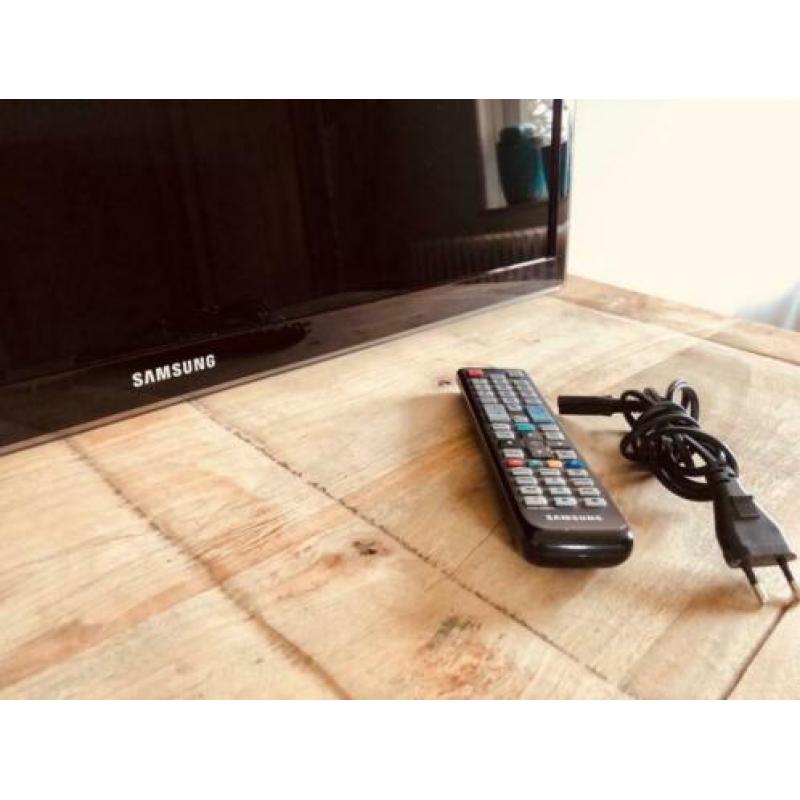 LCD tv 40 inch