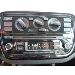 Volkswagen up! 1.0 move up! BlueMotion (Hleer,navi,airco)