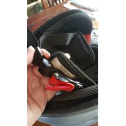 Goeie brommer helm maat XL