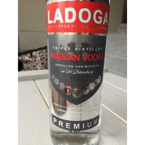Ladoga 70 cl Vodka 40% NIEUW