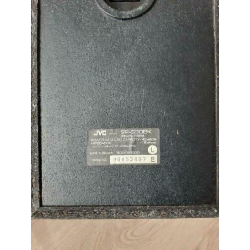 Luisprekerboxen JVC - boekenplank box