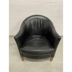 Zwart leren clubfauteuiltje