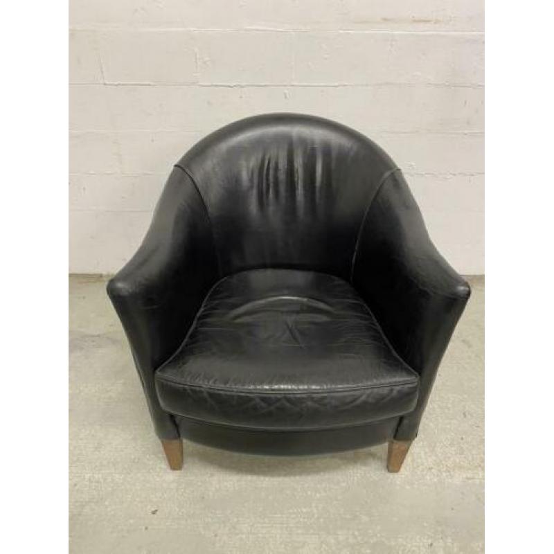Zwart leren clubfauteuiltje