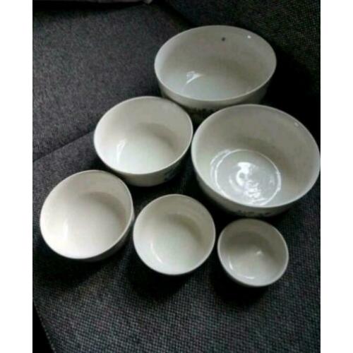 OUDE NEST-SCHALENSET VAN 6, 21.5 cm tot 9.5 cm, GEMERKT