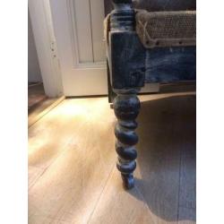 Antieke barley twist bank