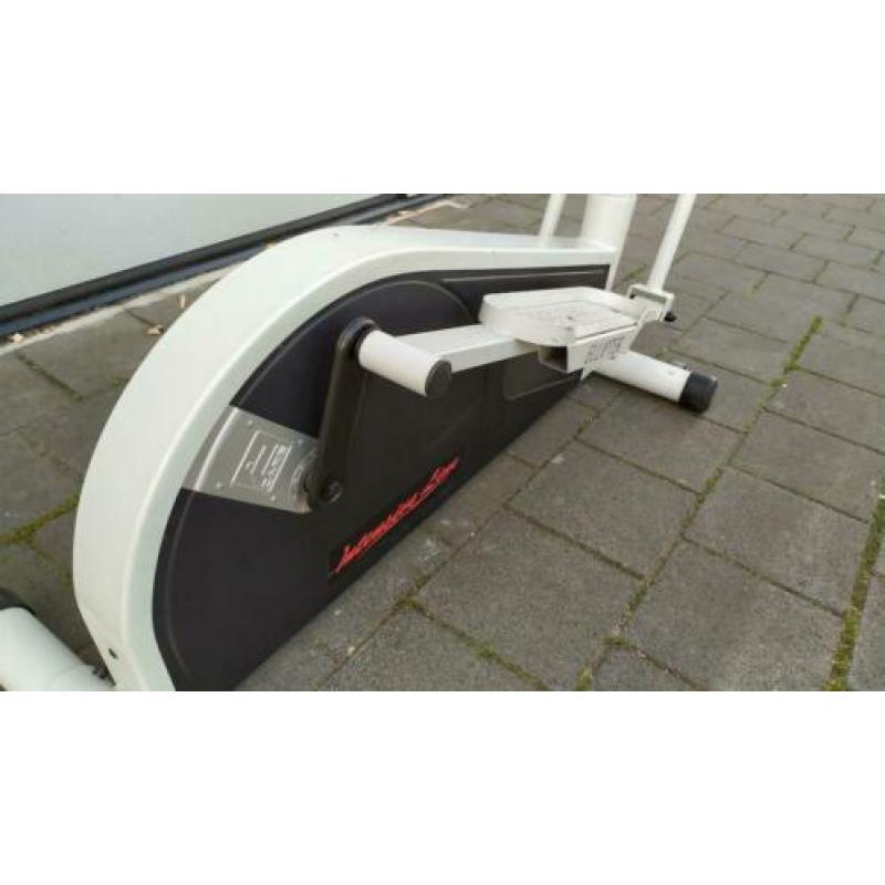 Care crosstrainer