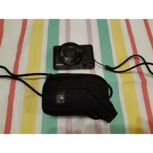 Sony rx100 met hoesje en 4GB geheugenkaart.