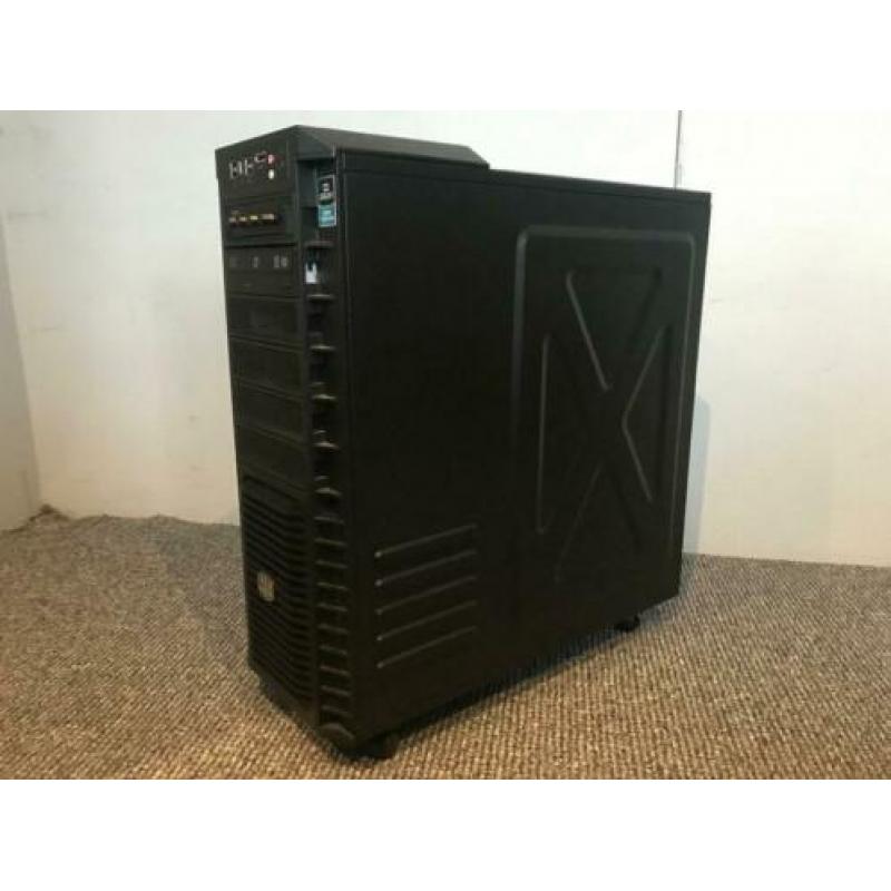 Hierbij verkoop ik de Coolermaster haf 932 Computer kast