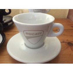 Voor Ducati liefhebber Italie servies 6 kop en schotels