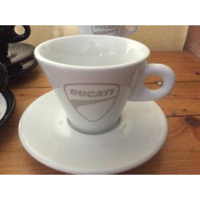 Voor Ducati liefhebber Italie servies 6 kop en schotels