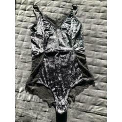 Body, Monki, maat M, NIEUW!