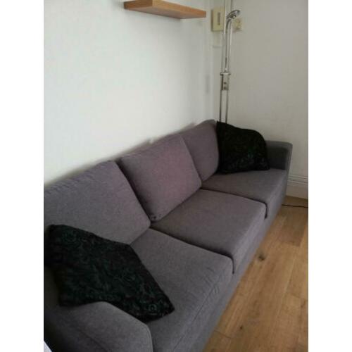 3 persoonsbank, grijs, 194 cm lang.