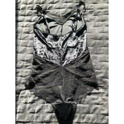 Body, Monki, maat M, NIEUW!