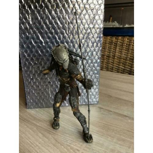 Predator 16