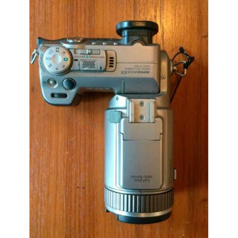 SONY DSC-707 digitale camera.