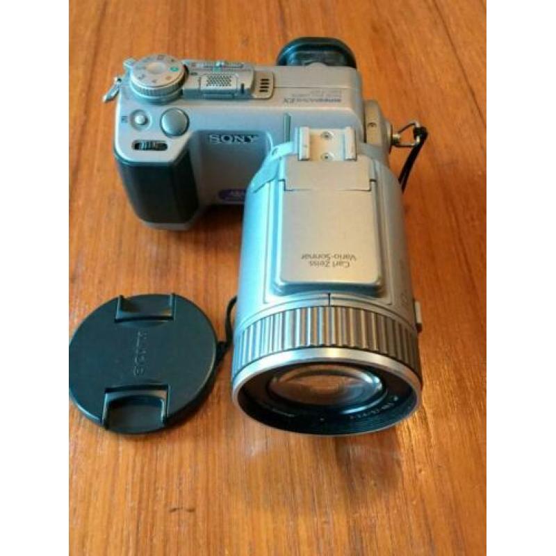 SONY DSC-707 digitale camera.