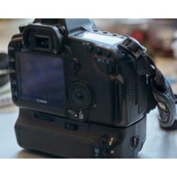 Canon EOS 5D mark II body+ Grip