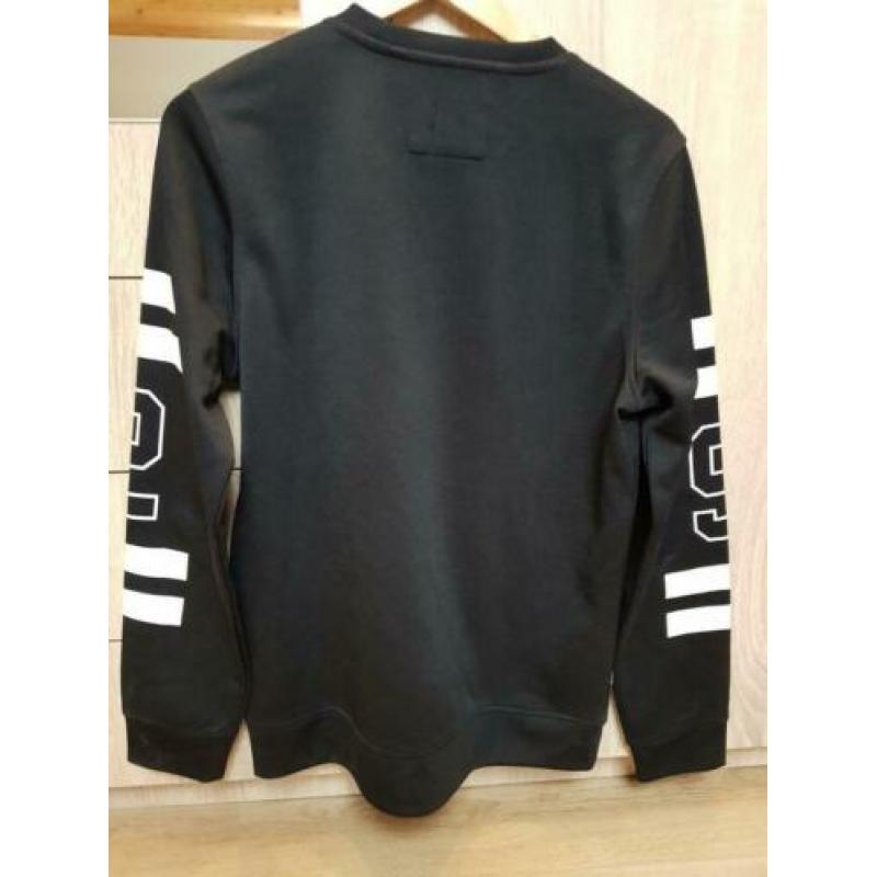 Zwarte chasin sweater