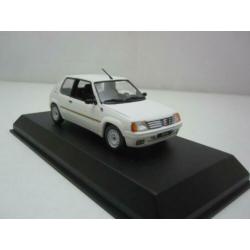 Peugeot 205 Rally 1988 1:43 Norev