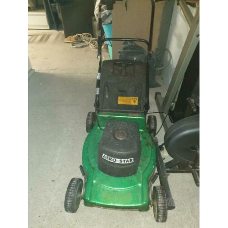 Grasmaaier elektrische grasmaaier 25 euro