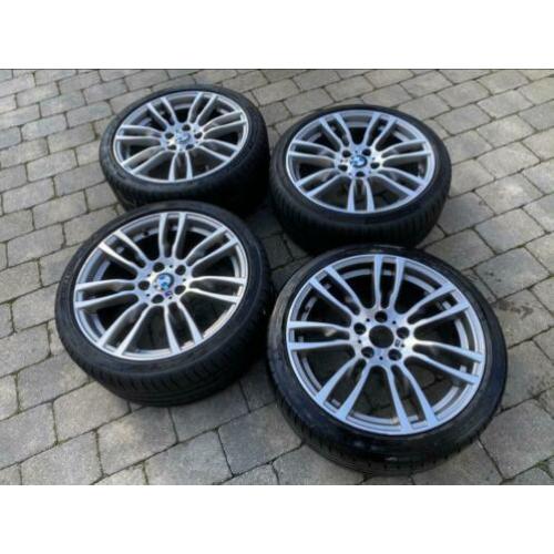 BMW 19 inch styling 403 M velgen met Banden