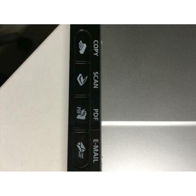 Scanner Canon Lide 700F