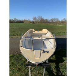 Polyester boot met trailer