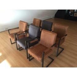 Industriële stoelen te koop