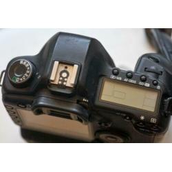 Canon EOS 5D mark II body+ Grip