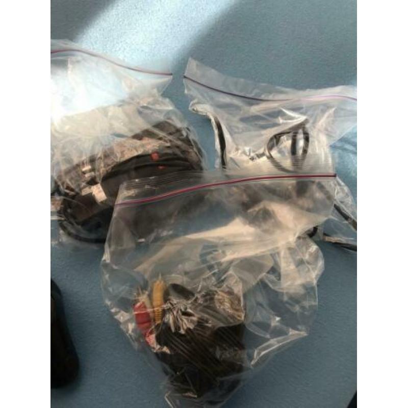 Playstation 2 + 2 controllers