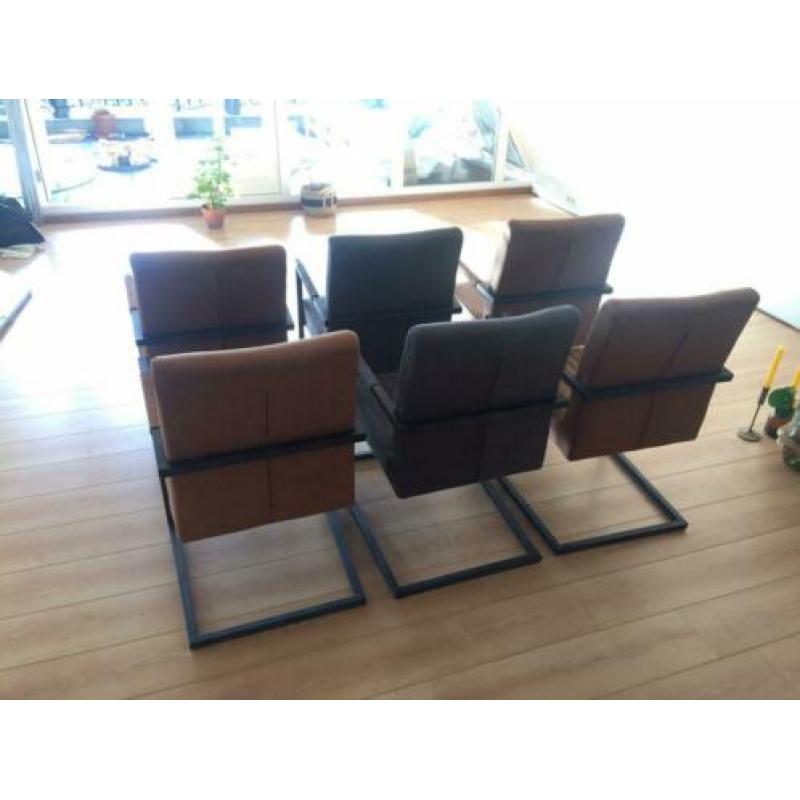 Industriële stoelen te koop